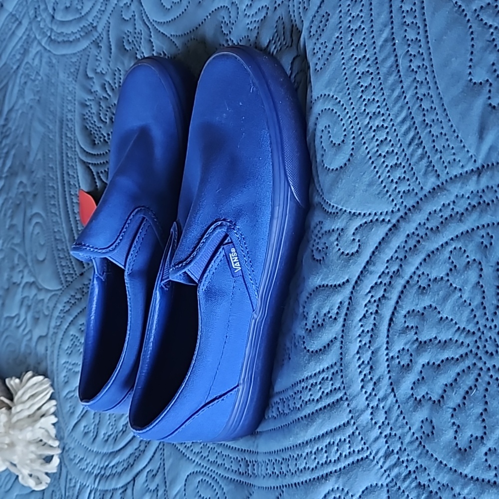 NEW Vans - Picture 2 of 5